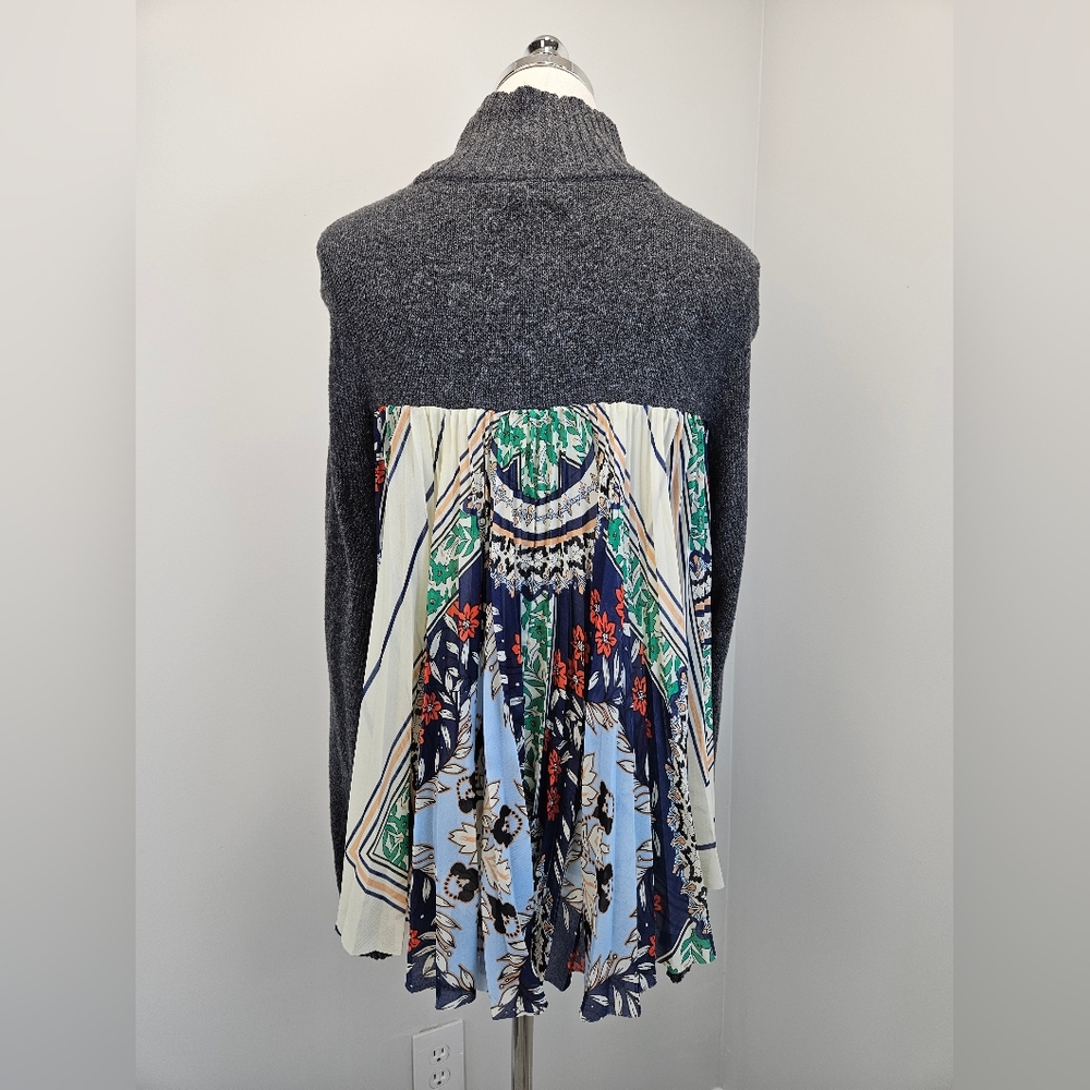 Moth Womens Rona Mock Neck Sweater‎ Small Back Pleated Floral Print